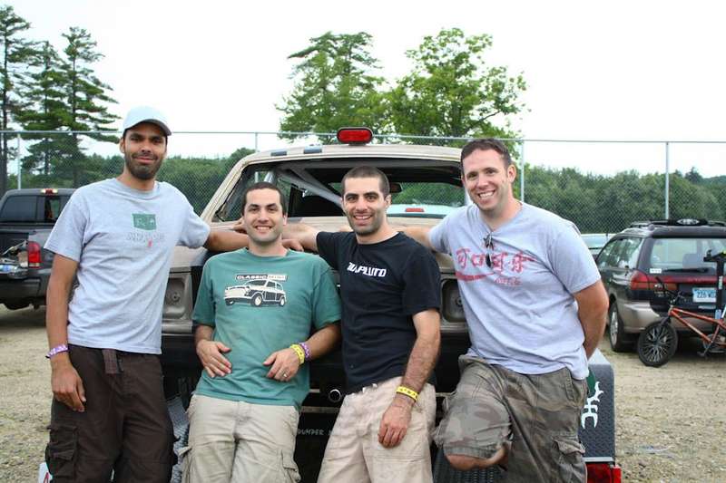 Illustration for article titled The 24 Hours Of LeMons New England 2009 Über Gallery, Part 4